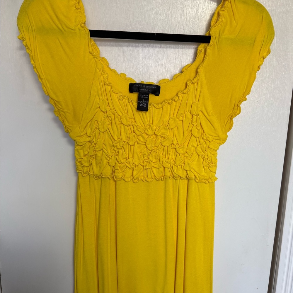 Cable & Gauge Yellow Ruffled knit blouse